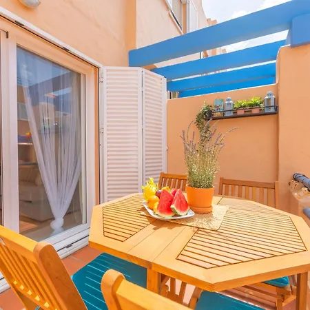 Apartman 1a Linea Playa, Balcon & Piscina