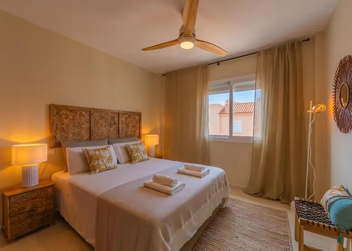 1a Linea Playa, Balcon & Piscina Apartman *