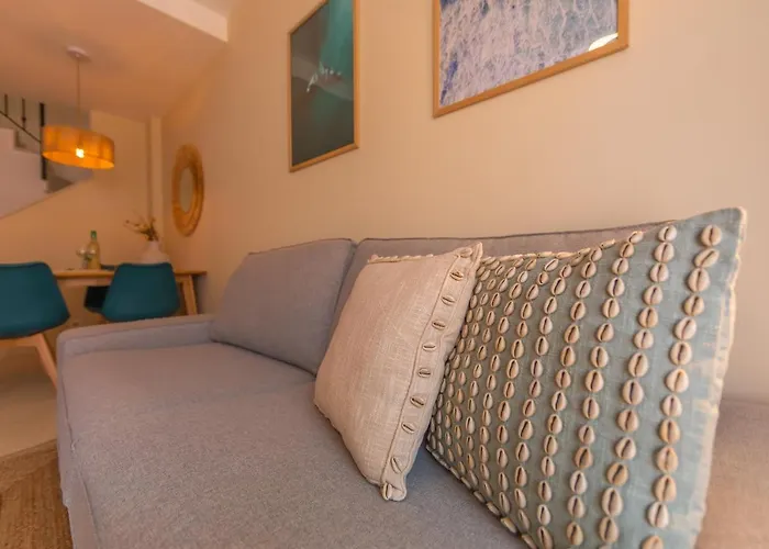 Apartman 1a Linea Playa, Balcon & Piscina
